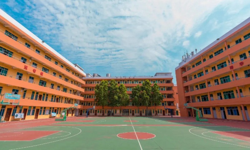 廣州市華成理工職業(yè)技術(shù)學(xué)校招生簡(jiǎn)章2024年