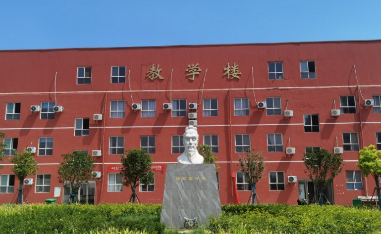鄭州仲景國(guó)醫(yī)中等專業(yè)學(xué)校成功舉辦仲景杯中醫(yī)康復(fù)技能競(jìng)賽