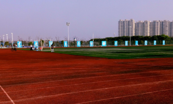 南京商業(yè)學(xué)校旅游管理系鐘阜路校區(qū)與鐘阜路社區(qū)開展消防安全共建活動(dòng)