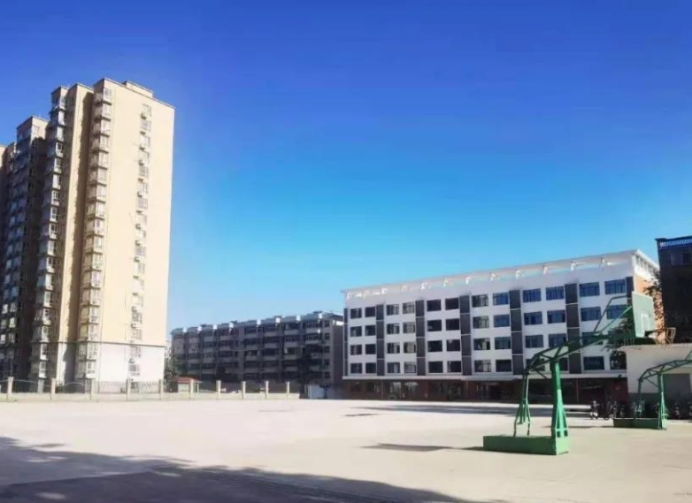 邯鄲市滏春中學(xué)怎么樣、好不好