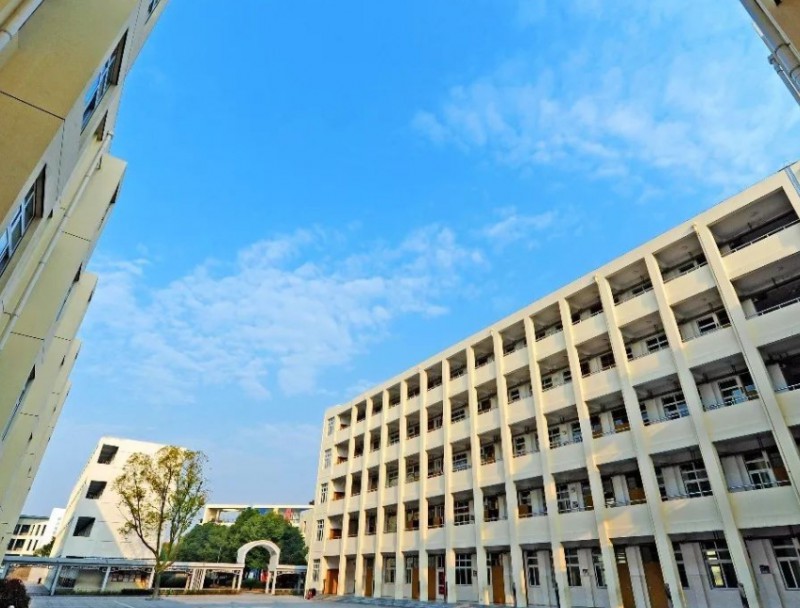 2024邯鄲市鋼苑中學多少錢(學費明細)