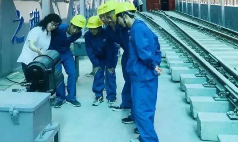 廣西2024年鐵路學(xué)校有哪些科目