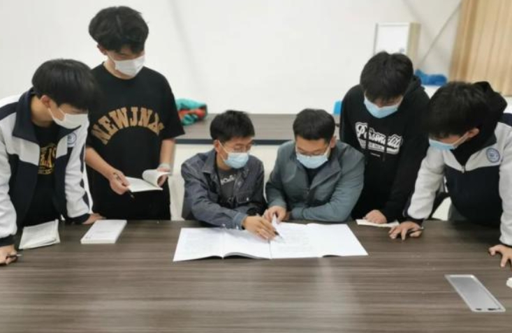 河南2024年鐵路學校和幼師哪個好