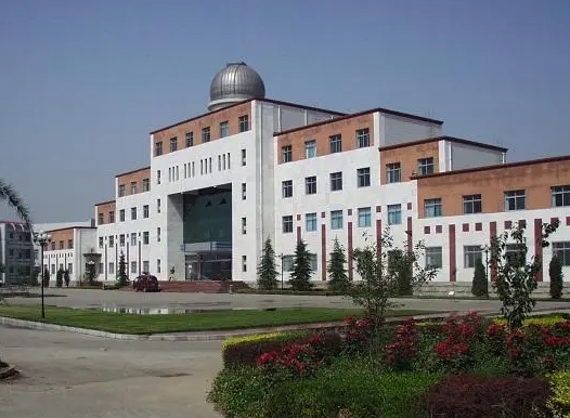 峰峰春華中學(xué)地址，乘車路線