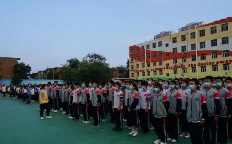 保定市第七中學(xué)地址，乘車路線