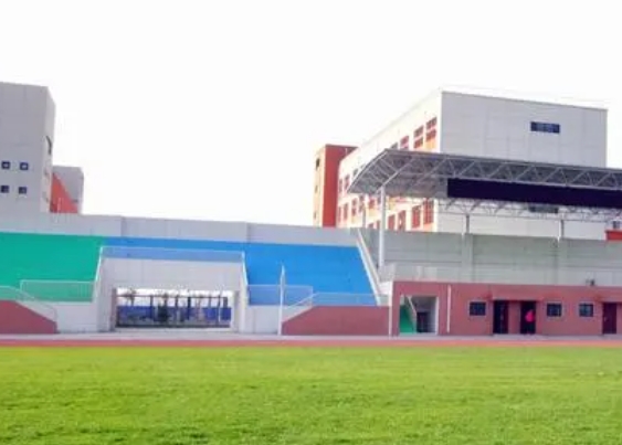 保定市愛(ài)和城高級(jí)中學(xué)怎么樣、好不好