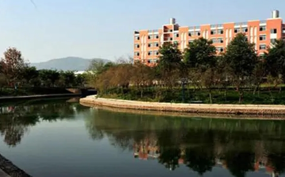2025重慶童家橋職業(yè)中學(xué)多少錢(qián) 重慶童家橋職業(yè)中學(xué)各專(zhuān)業(yè)學(xué)費(fèi)收費(fèi)標(biāo)準(zhǔn)