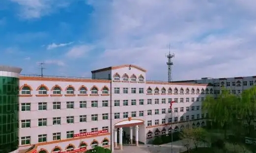 2025保定英華高級中學多少錢(學費明細)