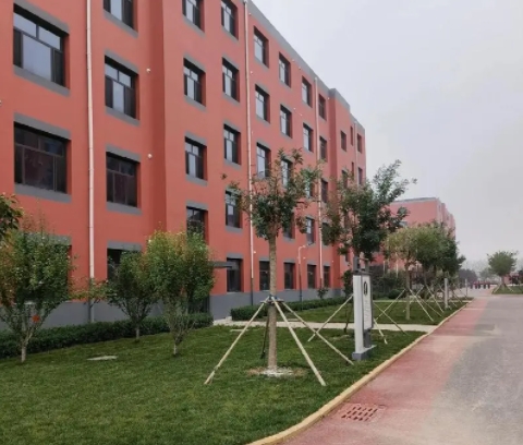 保定英華高級中學(xué)怎么樣、好不好