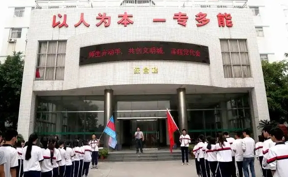 汕頭工藝美術(shù)學(xué)校2025年學(xué)費(fèi)、收費(fèi)多少