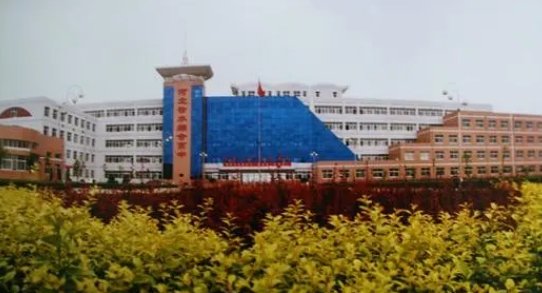 河北徐水綜合高級中學(xué)地址，乘車路線