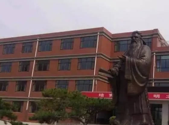 淶源縣第一中學(xué)地址，乘車(chē)路線(xiàn)