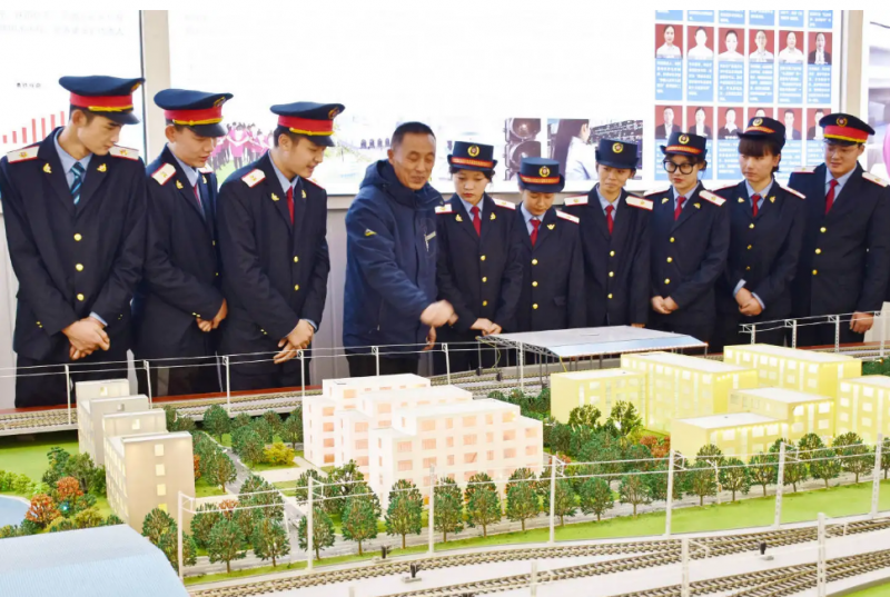 四川2025年去讀鐵路學(xué)校學(xué)什么對以后好一點(diǎn)