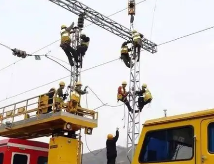 重慶2025年男生上鐵路學校學什么好