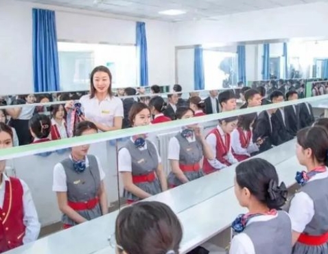 貴州2025年去讀鐵路學(xué)校學(xué)什么對以后好一點