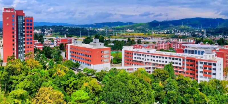 云南2025年鐵路學(xué)校和幼師哪個(gè)好