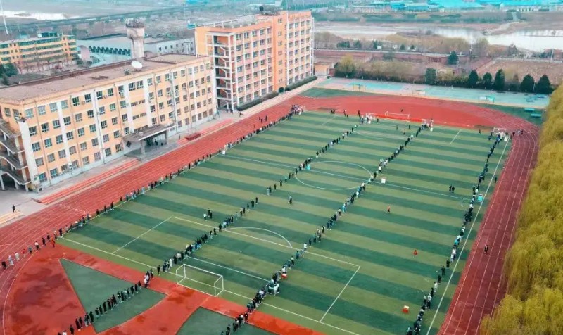 陜西2025年讀鐵路學(xué)校一年要多少錢(qián)