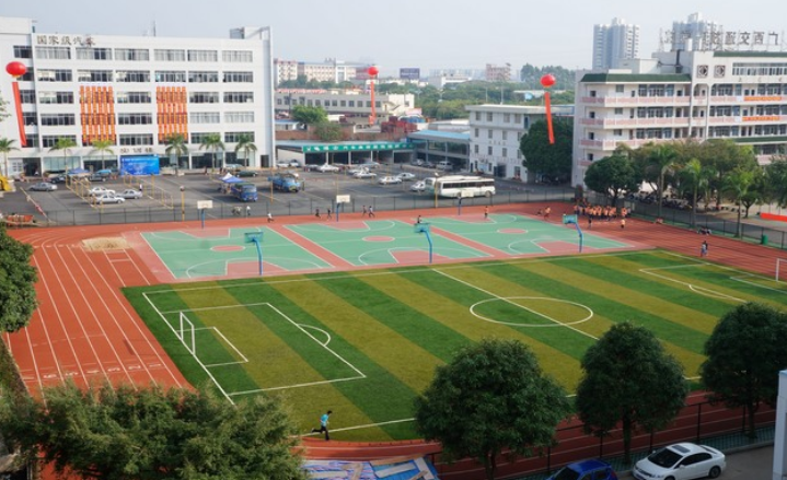 廣西2025年初中生上鐵路學校好嗎