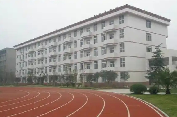 龍泉二中地址，乘車路線
