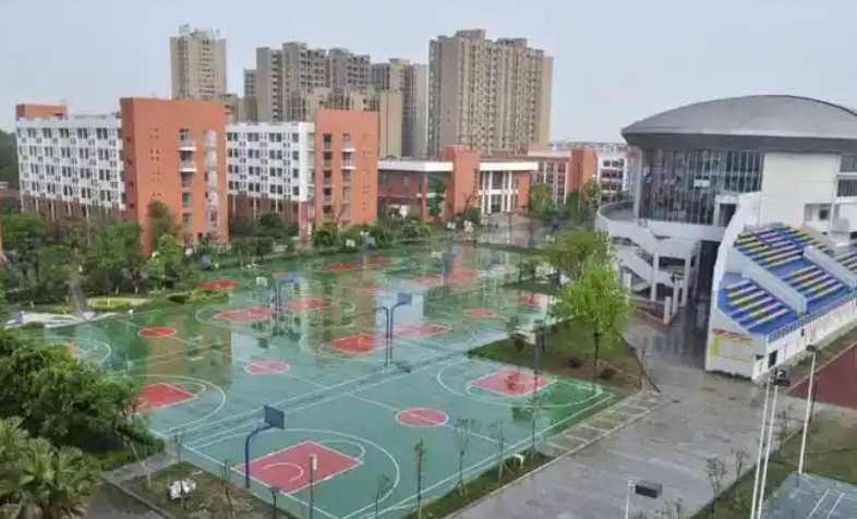 川化中學(xué)地址，乘車路線