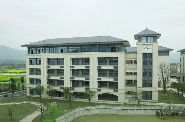 蒲江中學(xué)地址，乘車路線