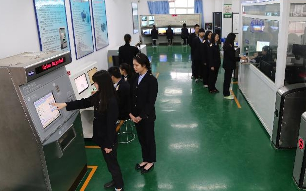 安徽2025年鐵路學(xué)校有女生嗎