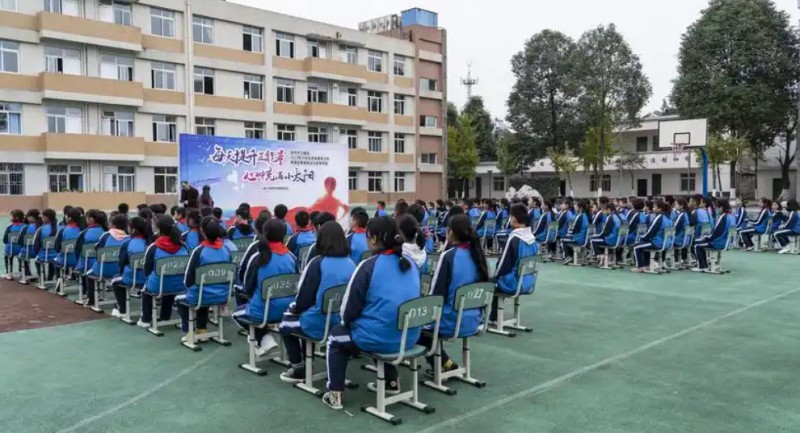 崇州市隆興鎮(zhèn)中學招生簡章2025年